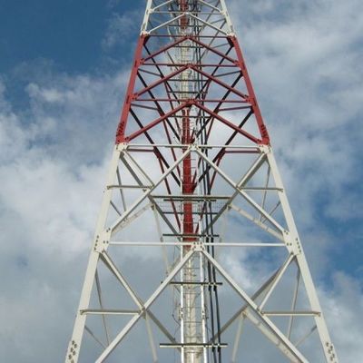 Hot Dip Galvanized Self Supporting Radio Tower 5km Wifi Gsm Phone Satellite Microwave Radio Tower