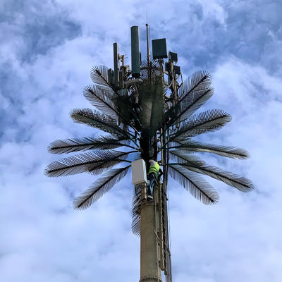 Galvanized GSM Mobile Bionic Palm Tree Antenna Tower Single Pole 5g Tower Camouflage
