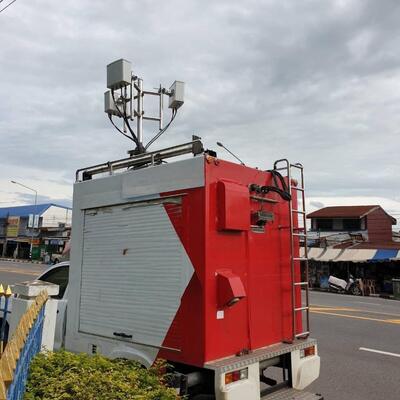 Mobile Truck Mounted Telescopic Galvanized Steel 15 20 25 30M 5G 4G Wifi Communication Tower on Wheels