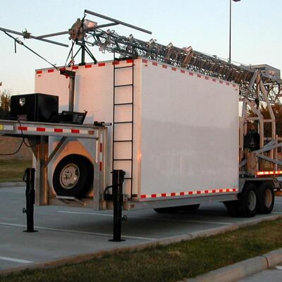 Mobile Truck Mounted Telescopic Galvanized Steel 15 20 25 30M 5G 4G Wifi Communication Tower on Wheels