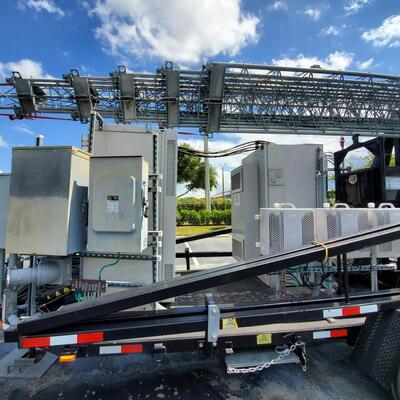 30M Telescopic Tower Galvanized Steel Truck Mounted Communication Antenna 40M/S Wind Resistance ISO Certified
