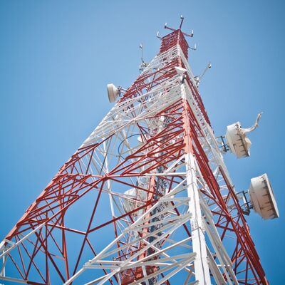 High-Performance 5G Radio 4-Legged Angular Antenna Tower for Wireless Communication