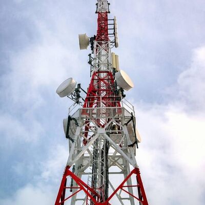 Galvanized 4-Legged Angular Steel Lattice Tower for 5G and Wifi Internet Connectivity Designing