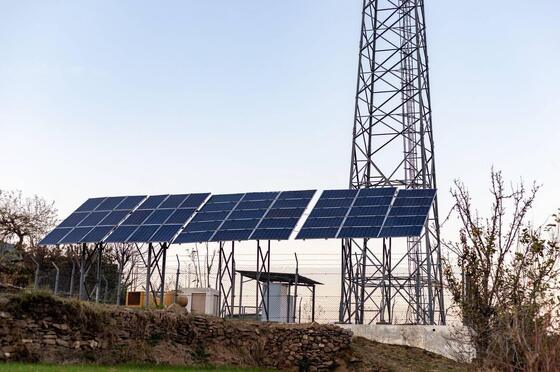 15 22 38M 4 Legged Angular Off-Grid Solar Lattice Telecom Tower with Galvanized Steel and Battery Backup for Emergency Communication