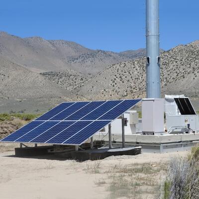 Off-Grid Solar Power Monopole Tower with Integrated Battery Storage Rack and Industrial-Grade Hybrid Energy Mounts for Remote Area 5g Site